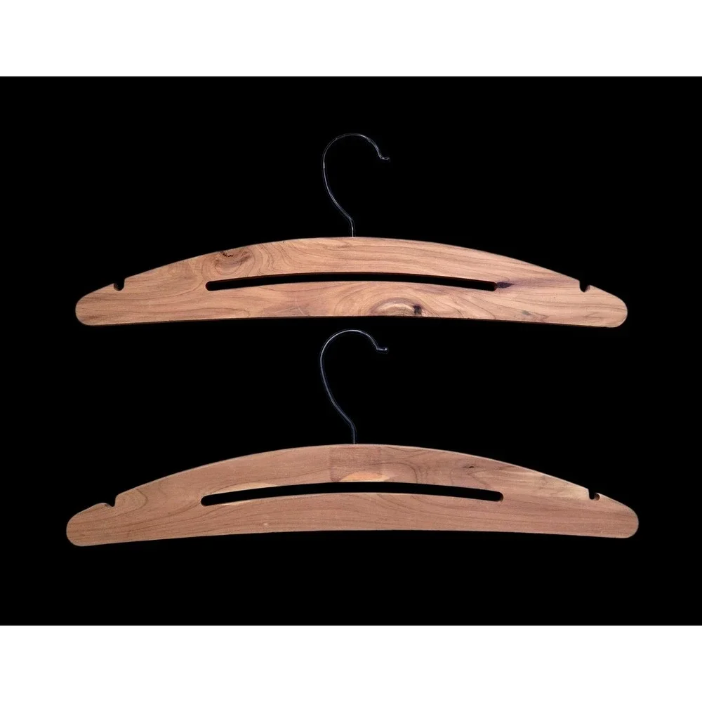 Pair of‎ Woodlore Wooden Notched Cedar Garment Clothing Hanger Closet Organizer